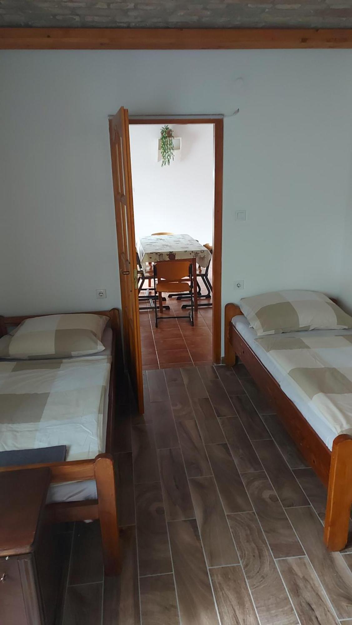 MarosleleAnna Apartmanアパートメント エクステリア 写真